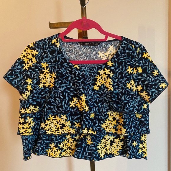 NWT: Zara Ruffle Top - Picture 3 of 8